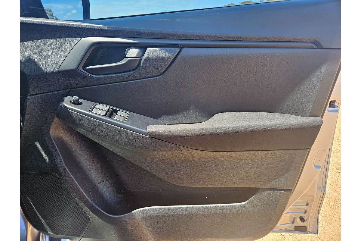 2023 Isuzu D-MAX SX  4X4