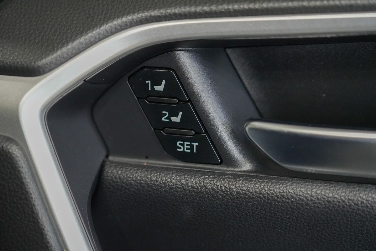2020 Toyota RAV4 Cruiser AXAH52R