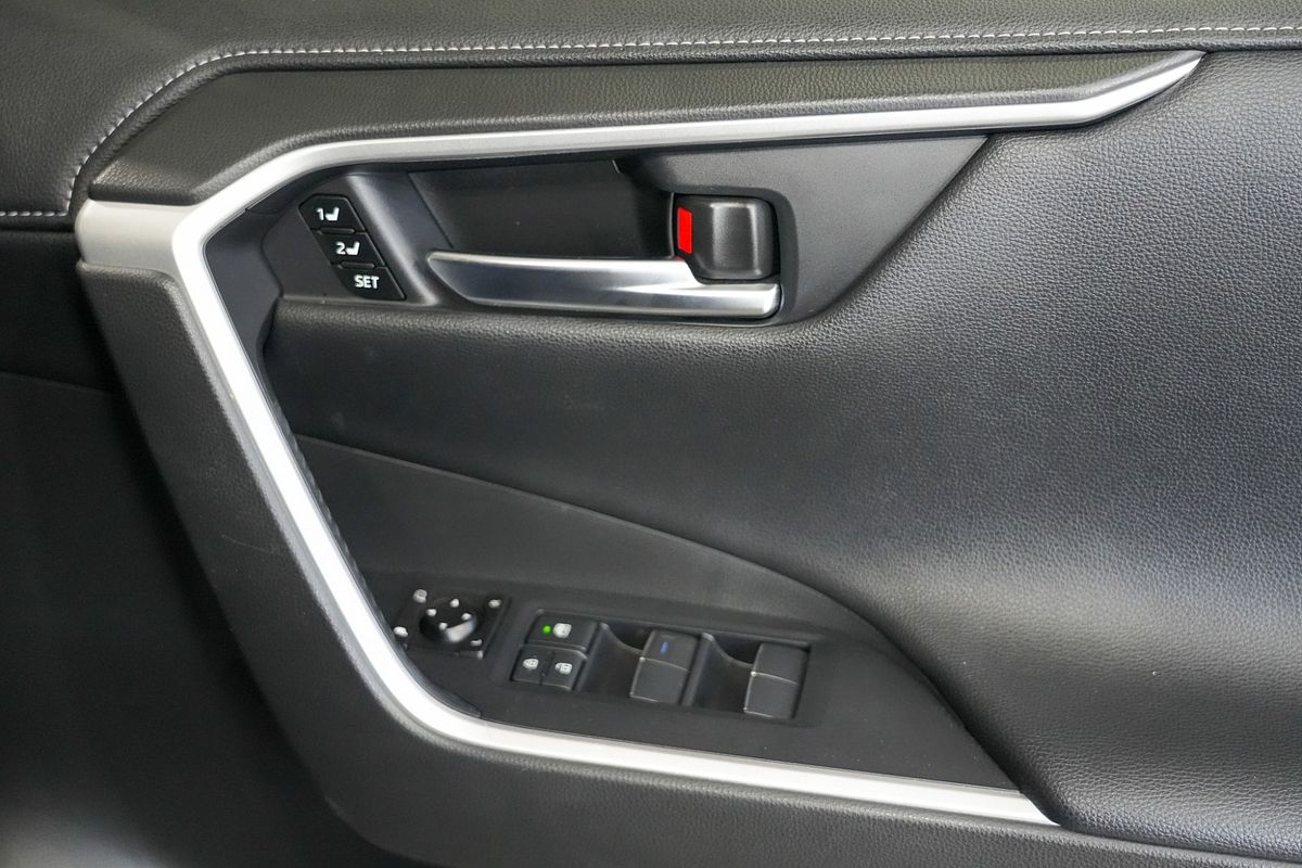 2020 Toyota RAV4 Cruiser AXAH52R