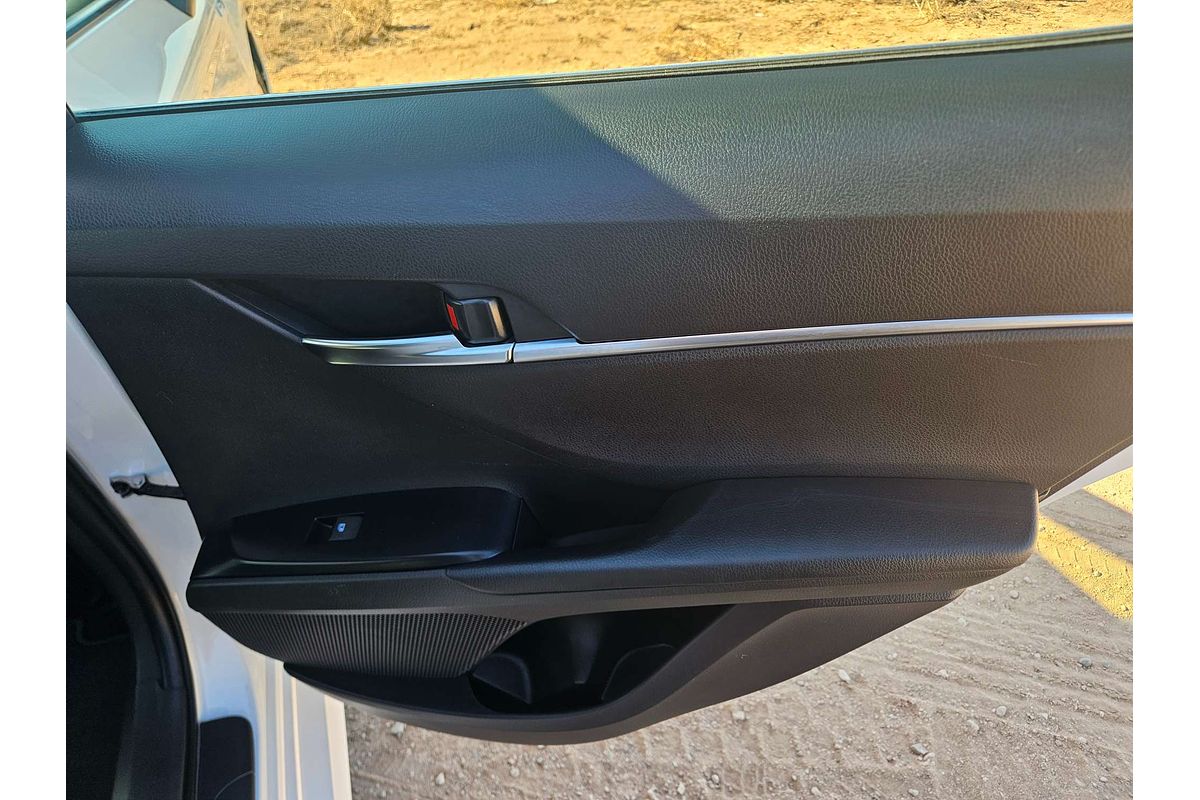 2021 Toyota Camry Ascent AXVH70R