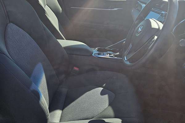 2021 Toyota Camry Ascent AXVH70R