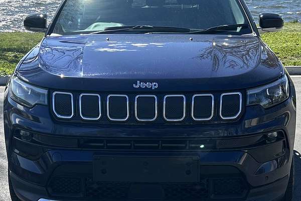 2023 Jeep Compass Limited M6
