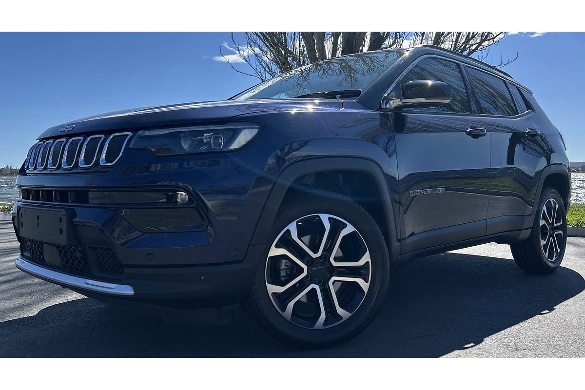2023 Jeep Compass Limited M6