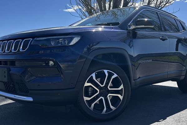2023 Jeep Compass Limited M6