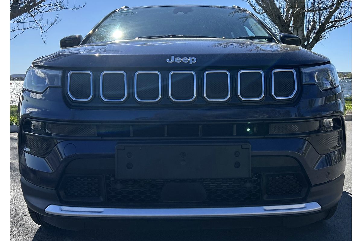 2023 Jeep Compass Limited M6