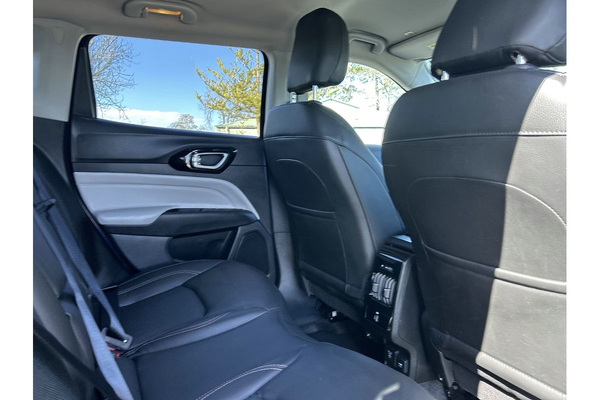 2023 Jeep Compass Limited M6