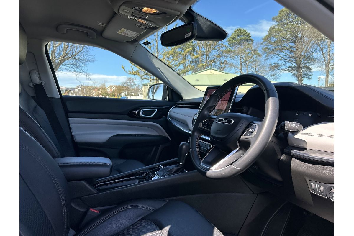 2023 Jeep Compass Limited M6