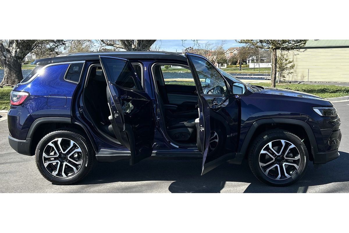 2023 Jeep Compass Limited M6
