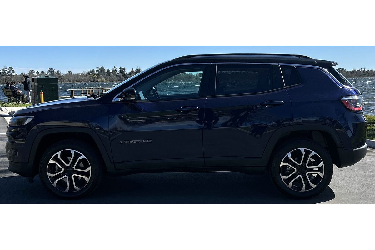 2023 Jeep Compass Limited M6