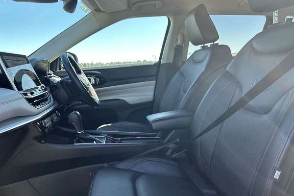 2023 Jeep Compass Limited M6