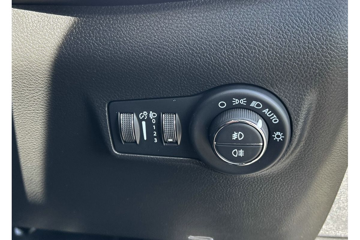 2023 Jeep Compass Limited M6