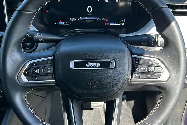 2023 Jeep Compass Limited M6