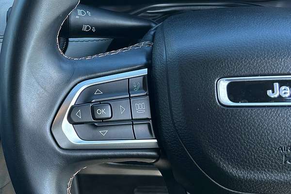 2023 Jeep Compass Limited M6