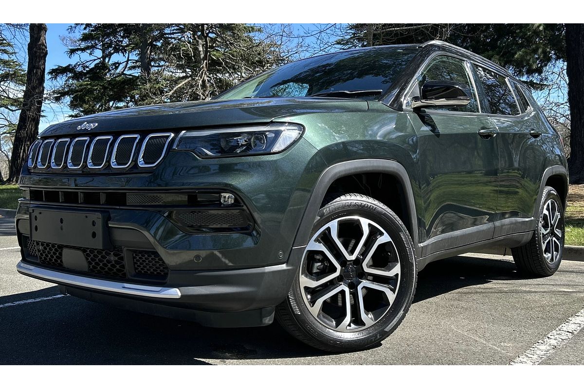 2023 Jeep Compass Limited M6