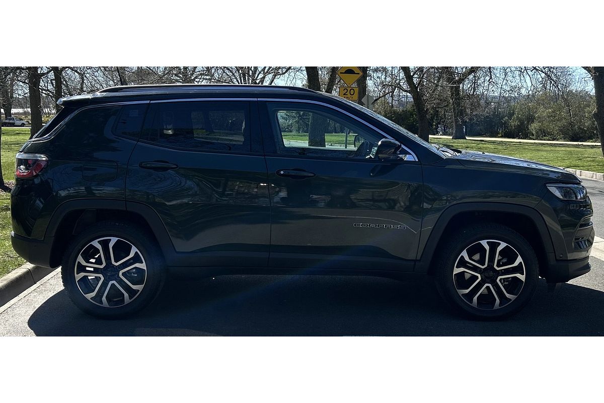 2023 Jeep Compass Limited M6
