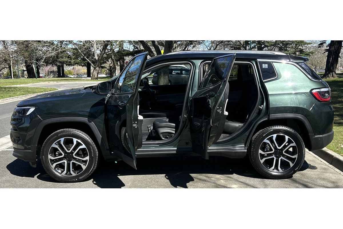 2023 Jeep Compass Limited M6