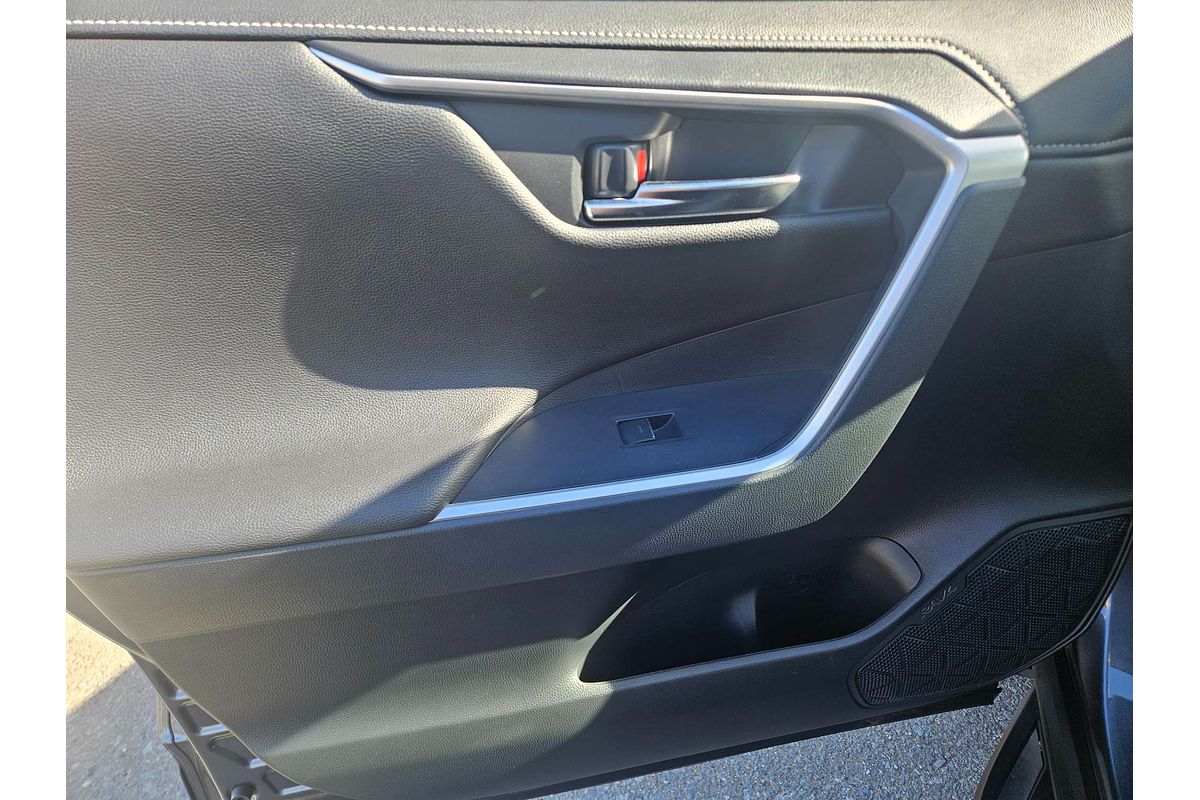 2022 Toyota RAV4 Cruiser AXAH52R