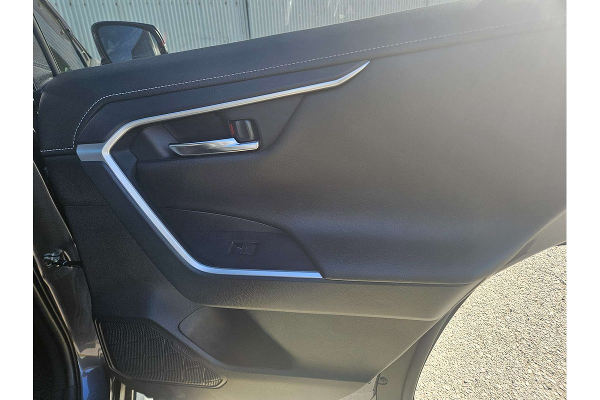 2022 Toyota RAV4 Cruiser AXAH52R