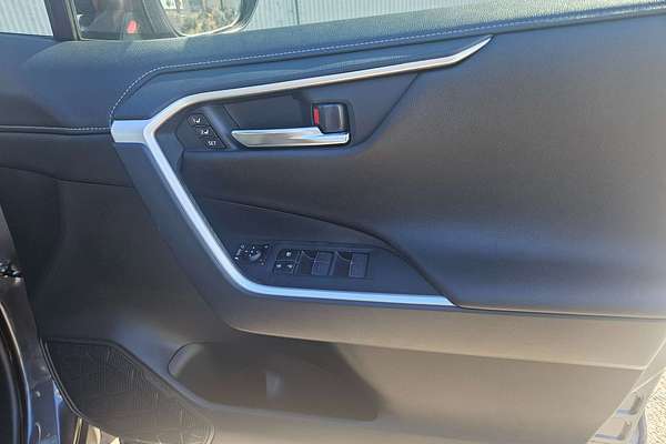 2022 Toyota RAV4 Cruiser AXAH52R