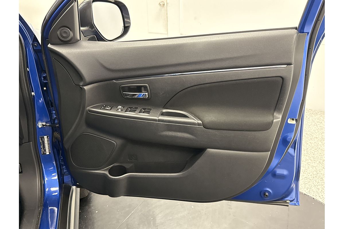 2016 Mitsubishi X