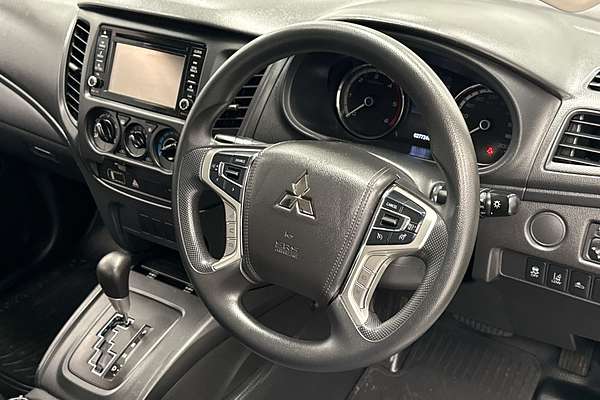 2020 Mitsubishi Triton GLX ADAS MR 4X4