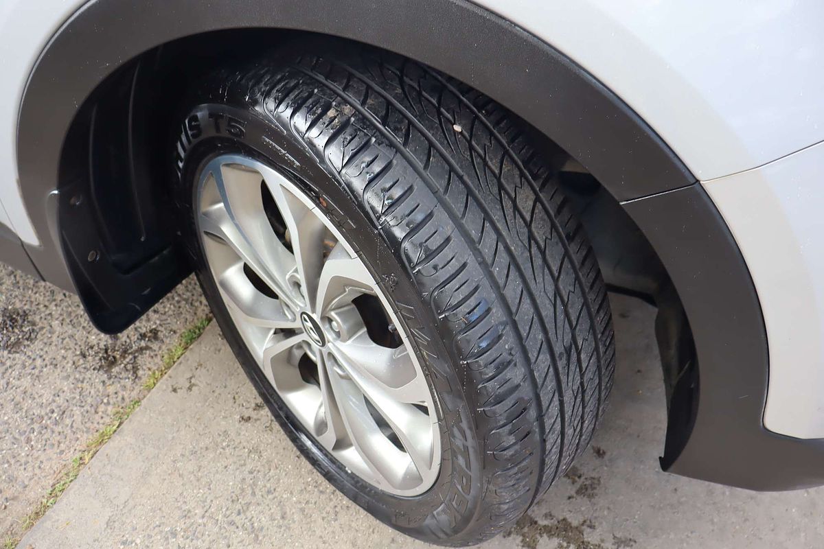 2014 Hyundai Santa Fe Highlander DM