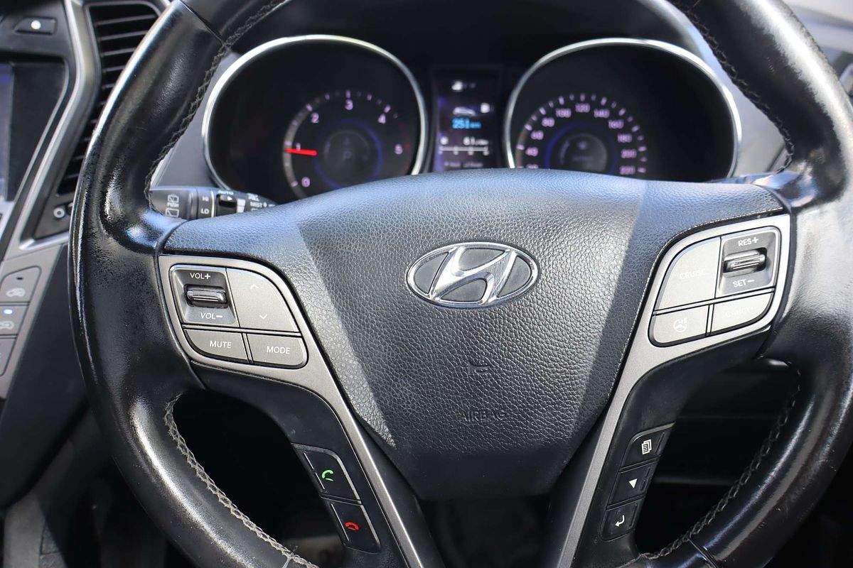 2014 Hyundai Santa Fe Highlander DM