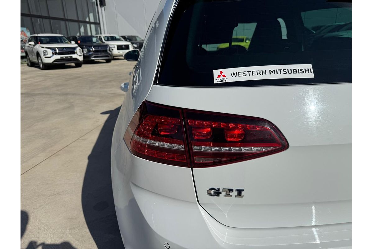 2014 Volkswagen Golf GTI 7