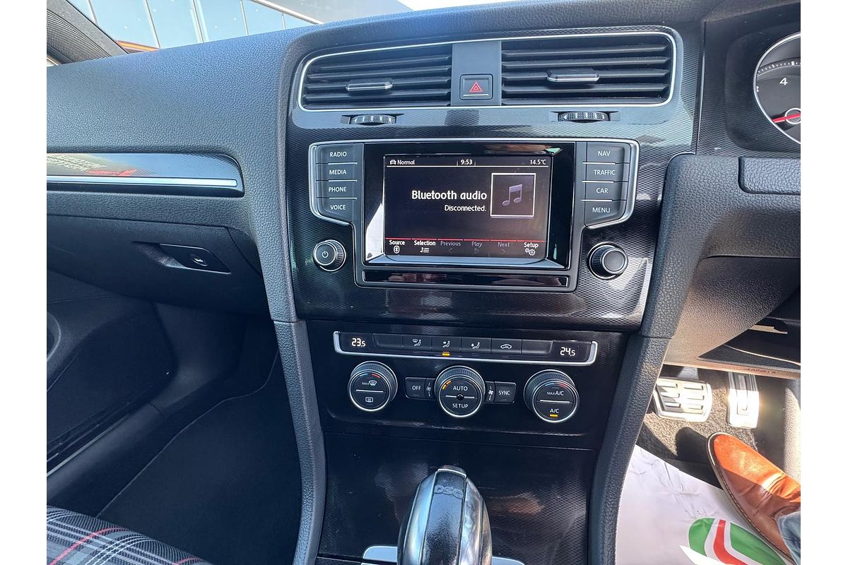 2014 Volkswagen Golf GTI 7