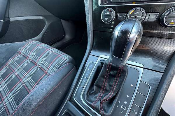 2014 Volkswagen Golf GTI 7
