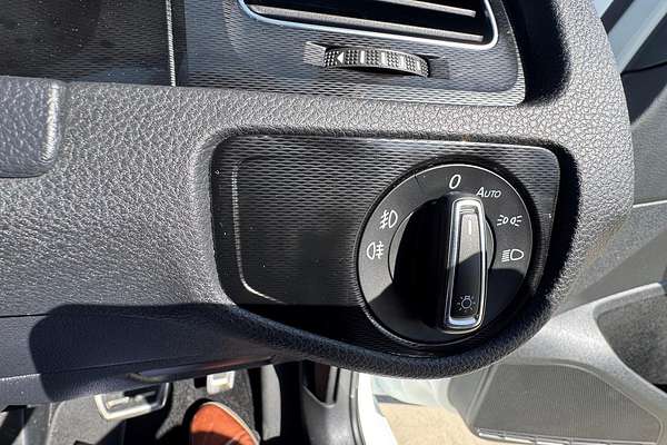 2014 Volkswagen Golf GTI 7