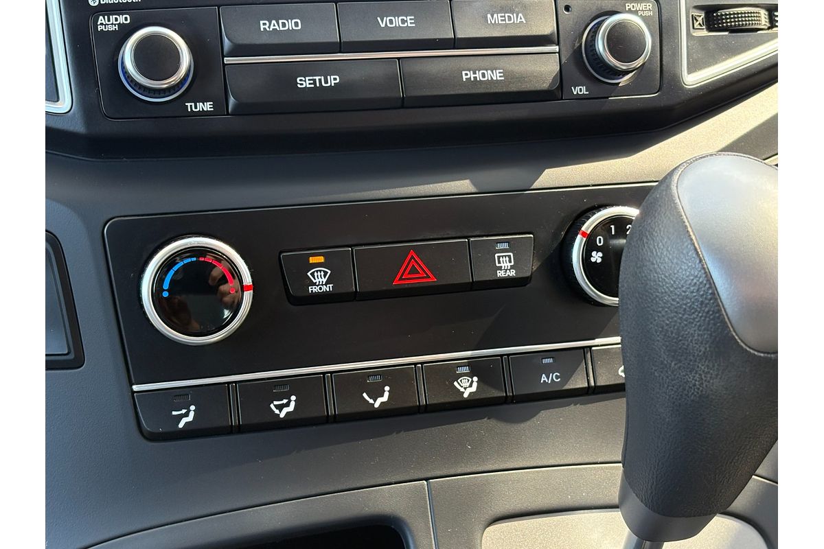 2016 Hyundai iLoad TQ3-V Series II