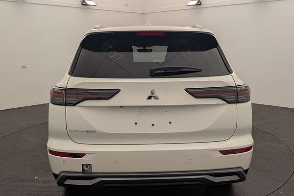 2025 Mitsubishi Outlander LS ZM