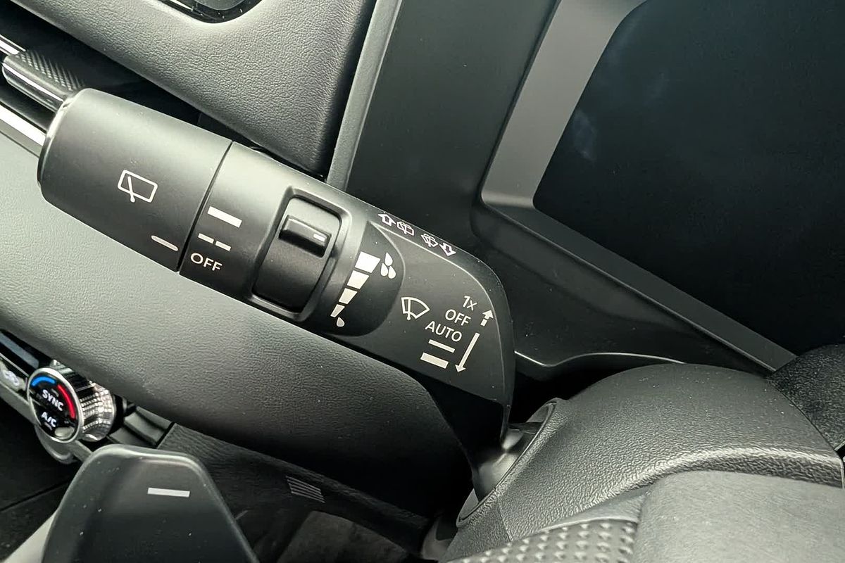 2025 Mitsubishi Outlander LS ZM