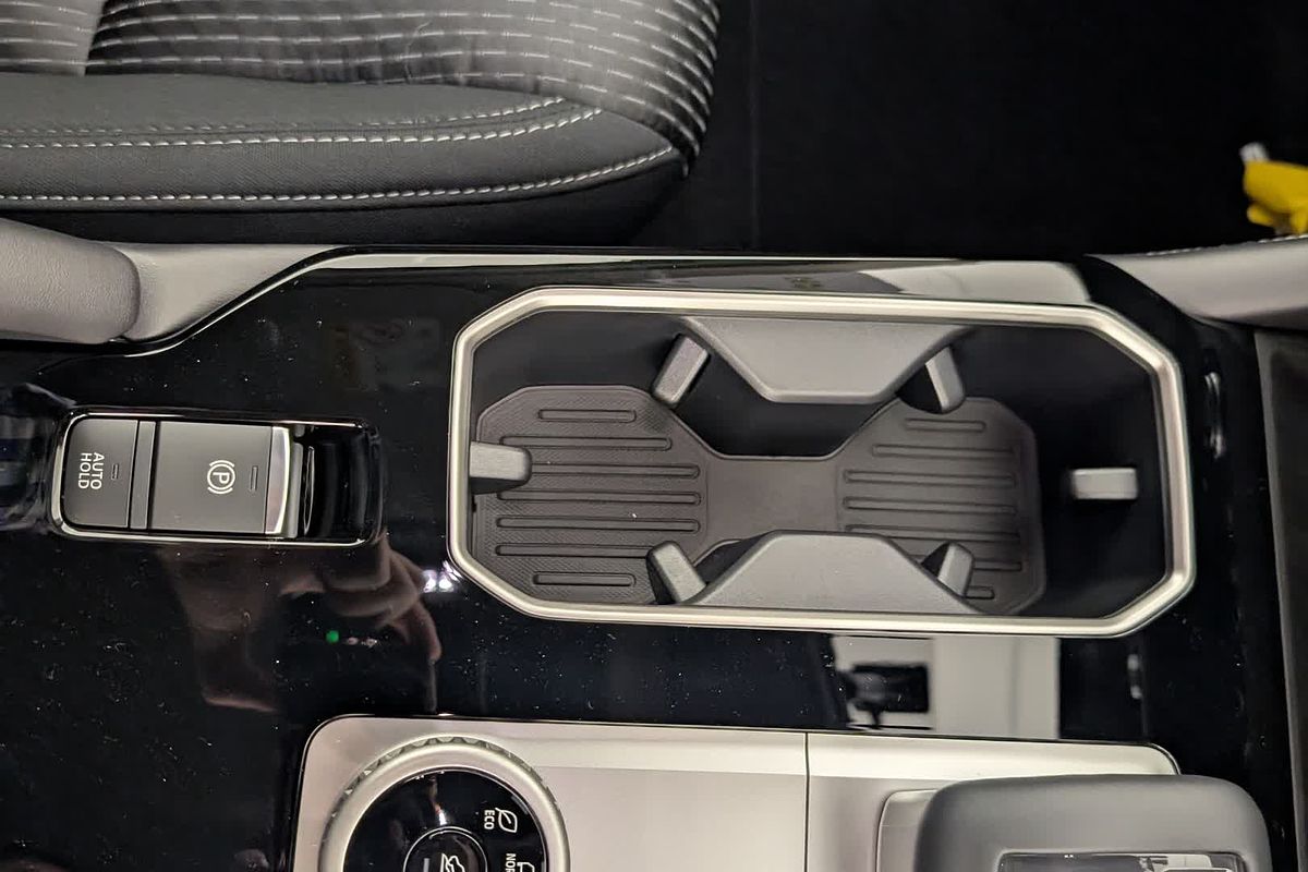 2025 Mitsubishi Outlander LS ZM
