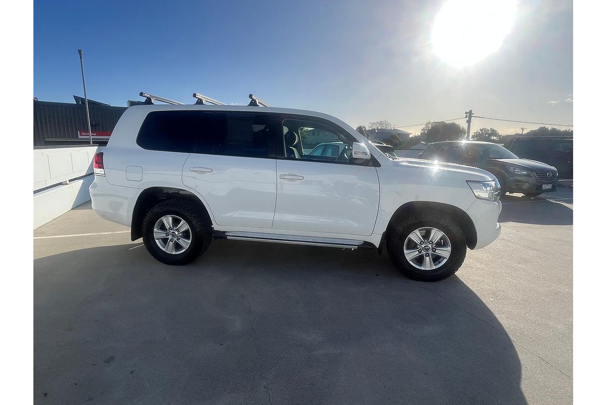 2017 Toyota Landcruiser GXL VDJ200R