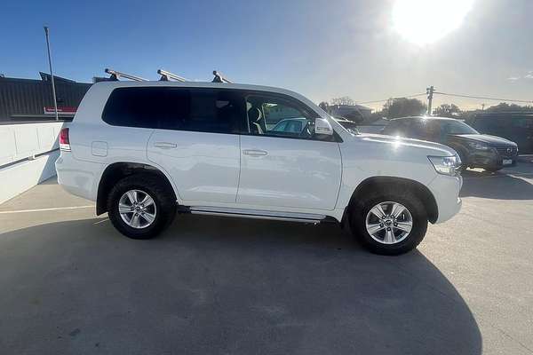 2017 Toyota Landcruiser GXL VDJ200R
