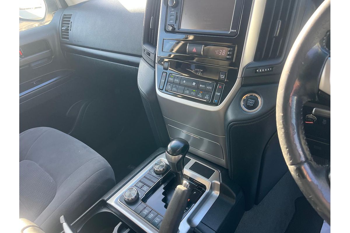 2017 Toyota Landcruiser GXL VDJ200R