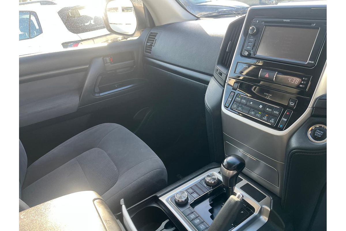 2017 Toyota Landcruiser GXL VDJ200R