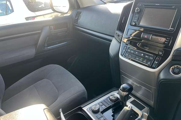 2017 Toyota Landcruiser GXL VDJ200R