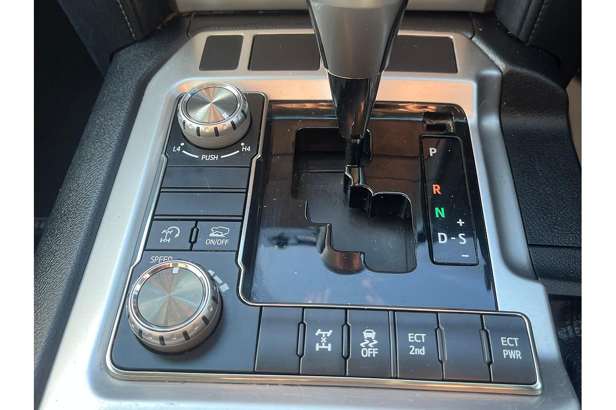 2017 Toyota Landcruiser GXL VDJ200R