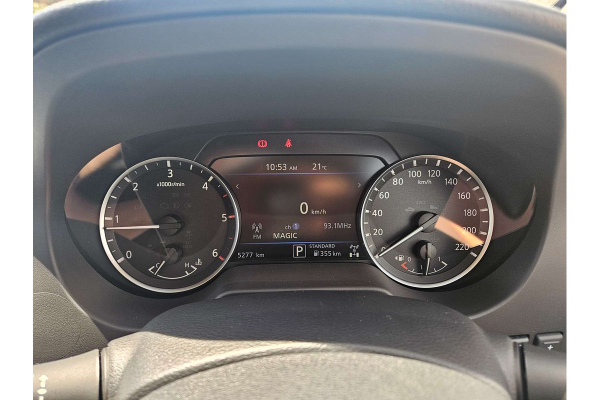2023 Nissan Navara ST D23