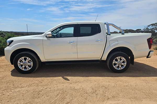 2023 Nissan Navara ST D23