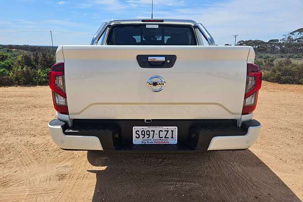 2023 Nissan Navara ST D23