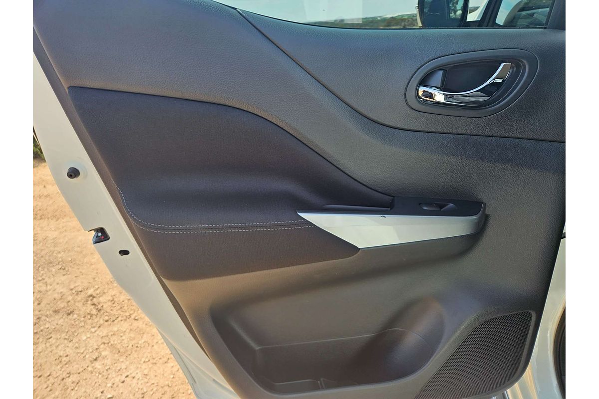 2023 Nissan Navara ST D23