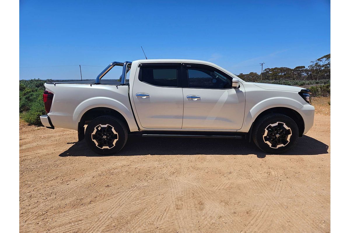 2023 Nissan Navara ST-X D23
