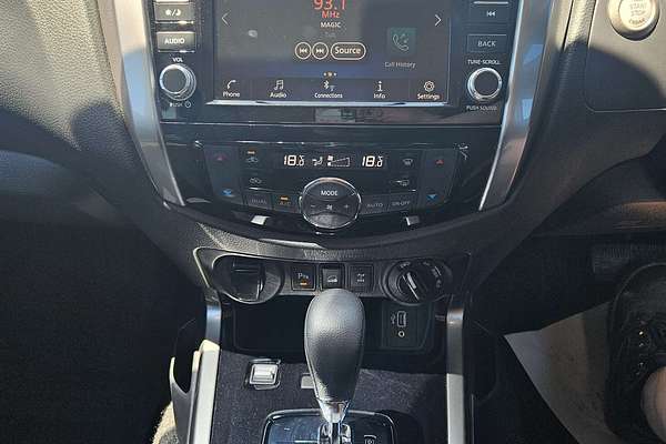 2023 Nissan Navara ST-X D23