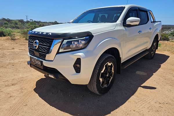 2023 Nissan Navara ST-X D23