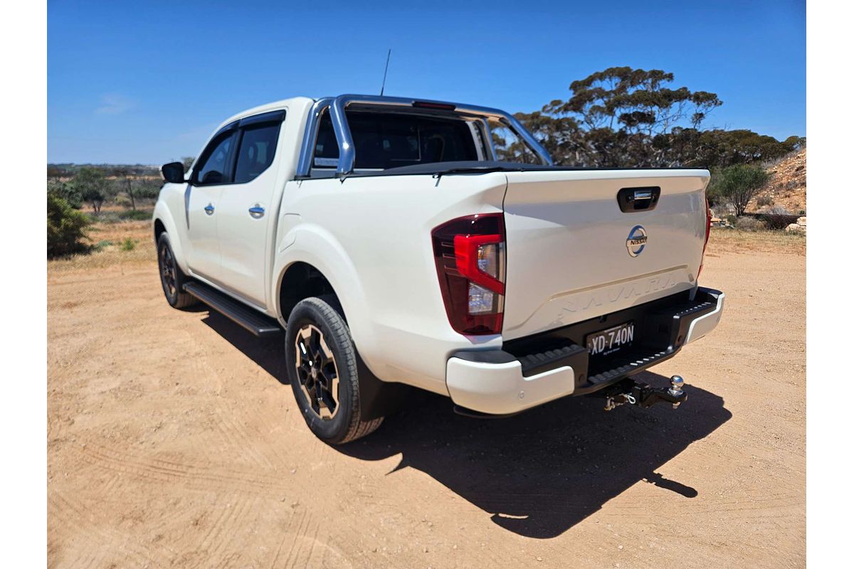 2023 Nissan Navara ST-X D23