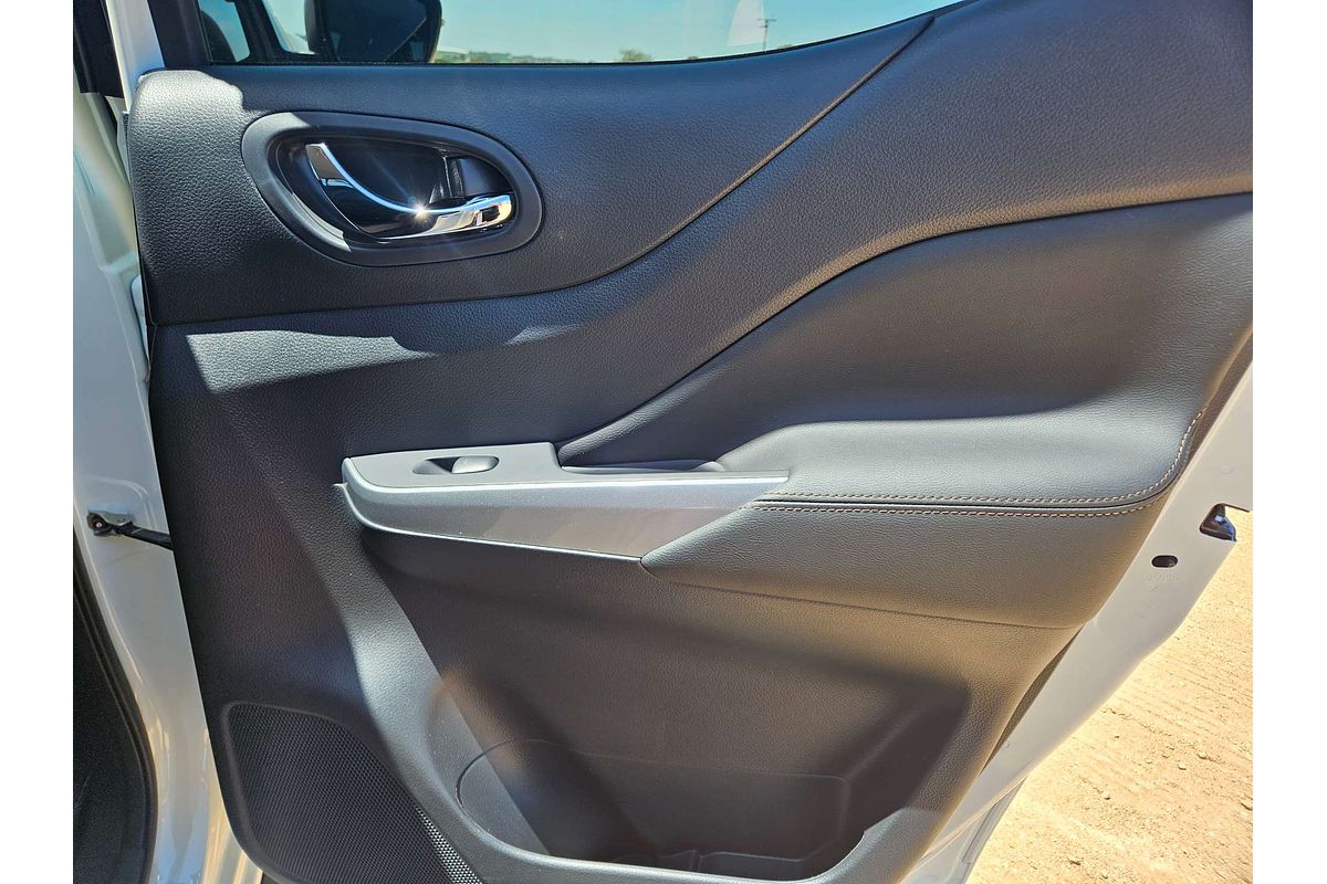 2023 Nissan Navara ST-X D23